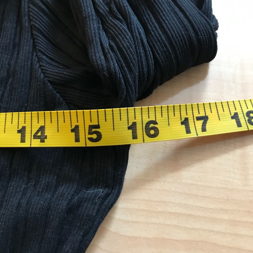 Zara Black Ribbed Button-Up Top - Picture 8 of 8
